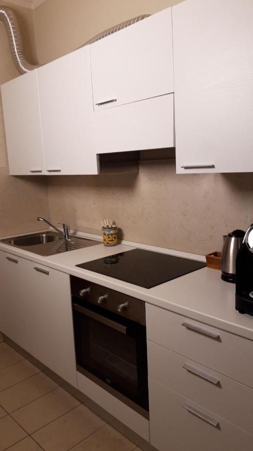 Akantho Apartment Mantova Eksteriør billede